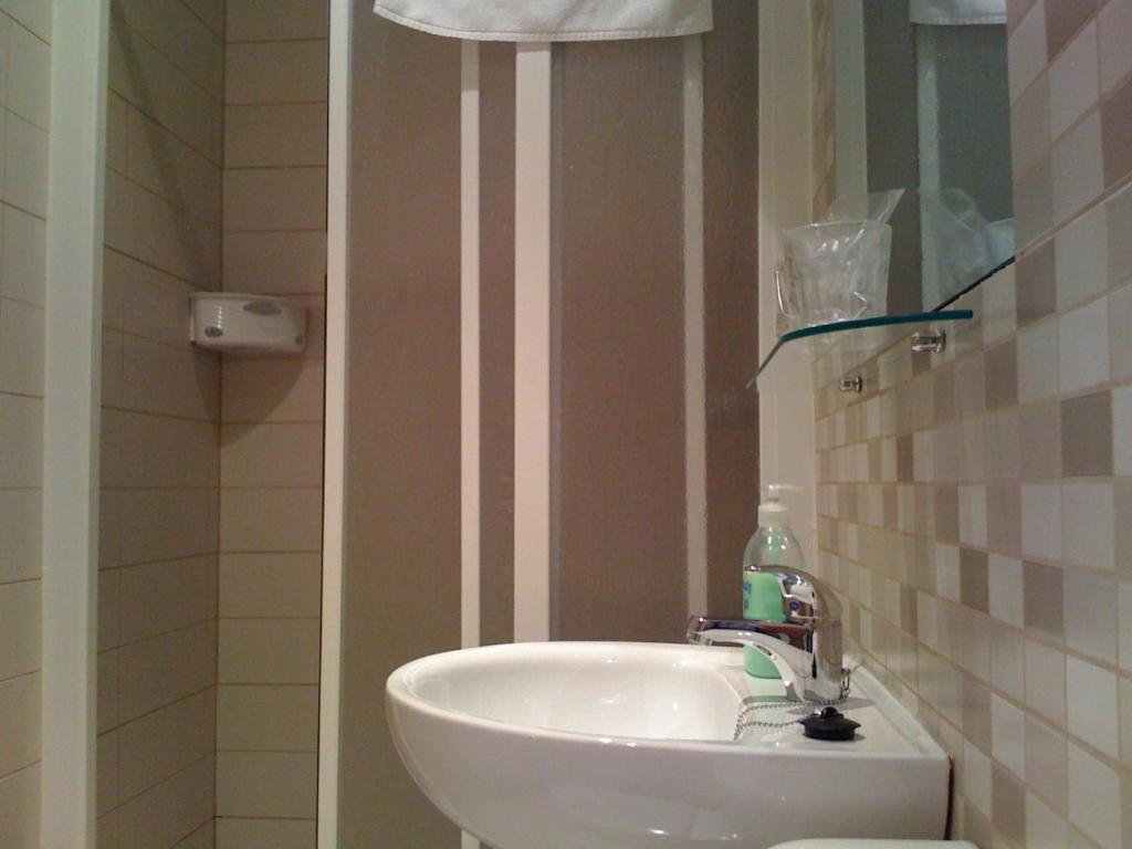 Hostal Gaudi Cuenca Cuenca  Dış mekan fotoğraf